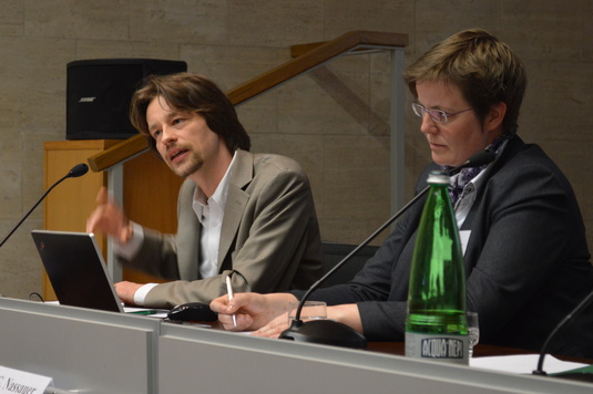 Dipl Theol. Gudrun Nassauer und Dr. Thorsten Moos