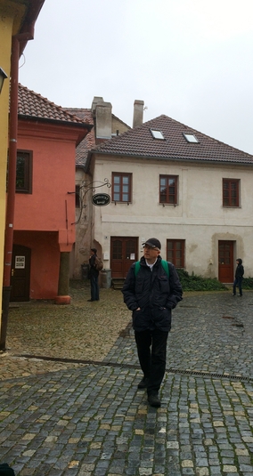 Rafał Witkowski bei der Stadtführung durch Třebíč