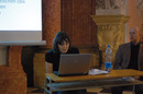 Marcela Oubrechtová stellt einige ihrer Forschungsergebnisse zur Bauvollendung des Prager St.-Veits-Doms vor