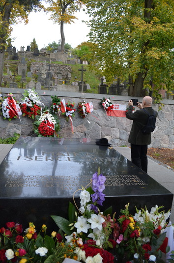 Mauzoleum „Matka i Serce Syna“ (Mausoleum „Mutter und das Herz des Sohnes“) Hier liegt die Mutter und das Herz des Józef Piłsudskis begraben.