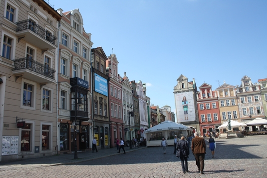 Franz Xaver Bischof und  Rafał Witkowski im Gespräch auf dem Stary Rynek