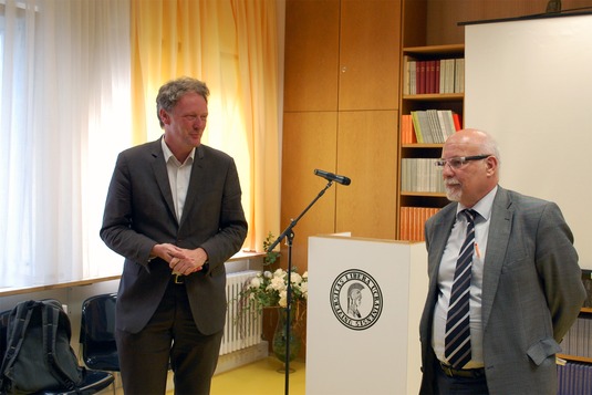 Martin Schulze Wessel und Frank Sysyn verabschieden die Konferenzgäste